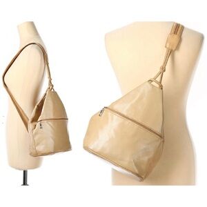 Vintage 90s Beige Leather Triangle Crossbody Unistrap Medium Size Shoulder Bag